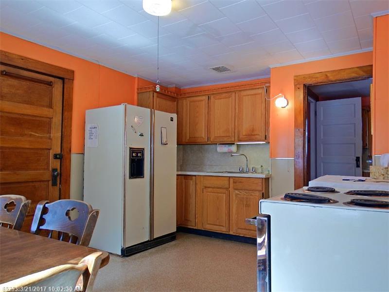 20 Lincoln ST, Houlton, ME 04730