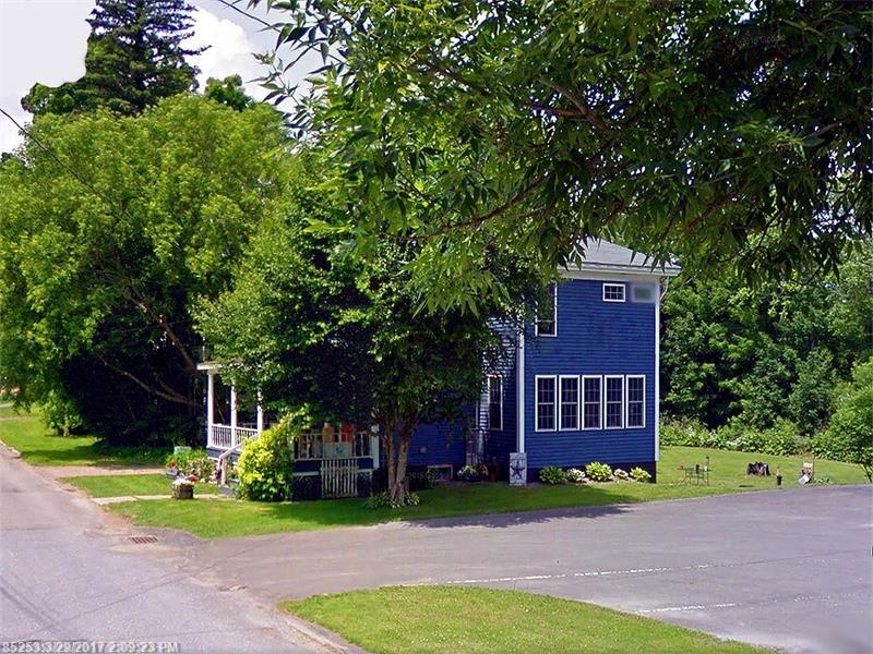 3 Leonard ST, Houlton, ME 04730