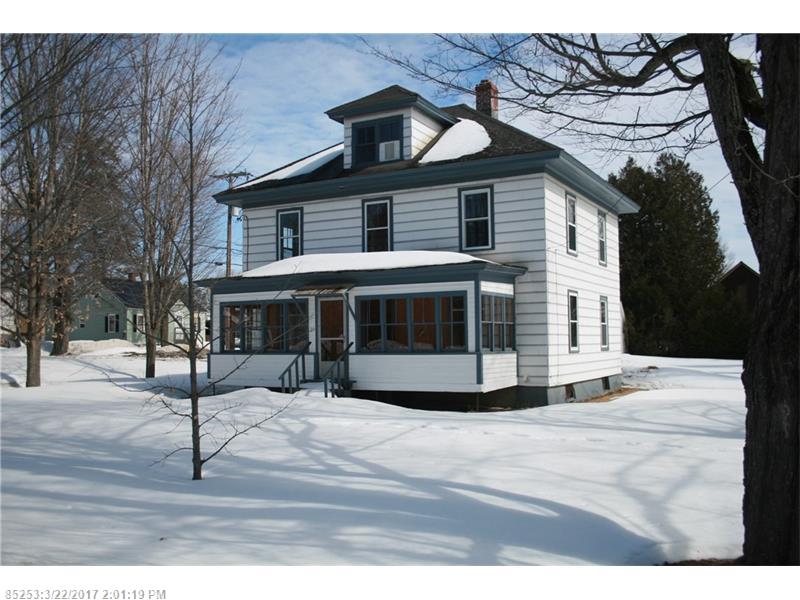 25 Bowdoin ST, Houlton, ME 04730
