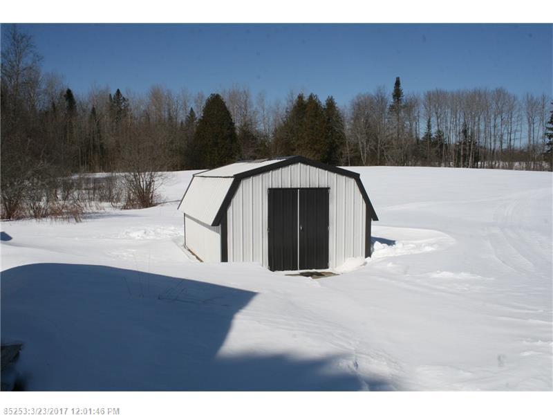 140 Callaghan RD, Houlton, ME 04730