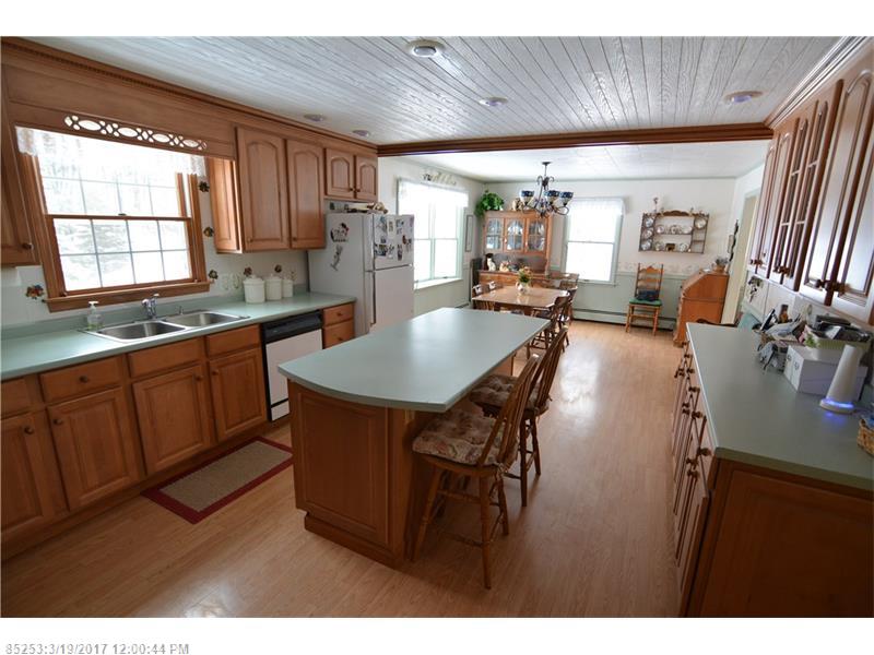 86 Walker RD, Hodgdon, ME 04730