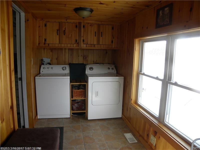 50 Crosby AVE, Caribou, ME 04736