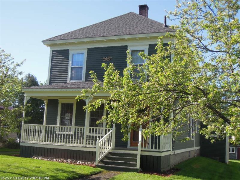 17 Thomas AVE, Caribou, ME 04736