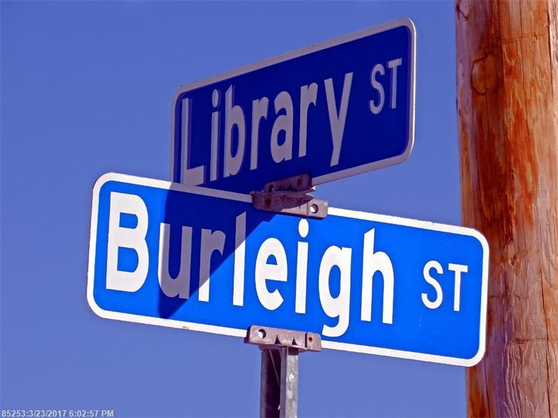 64 Library ST, Island Falls, ME 04747
