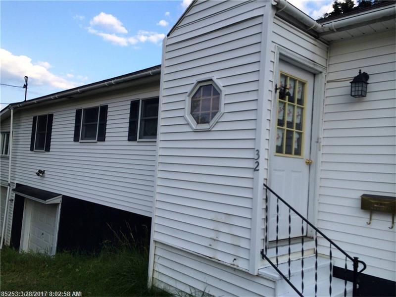 32 Leighton AVE, Limestone, ME 04750
