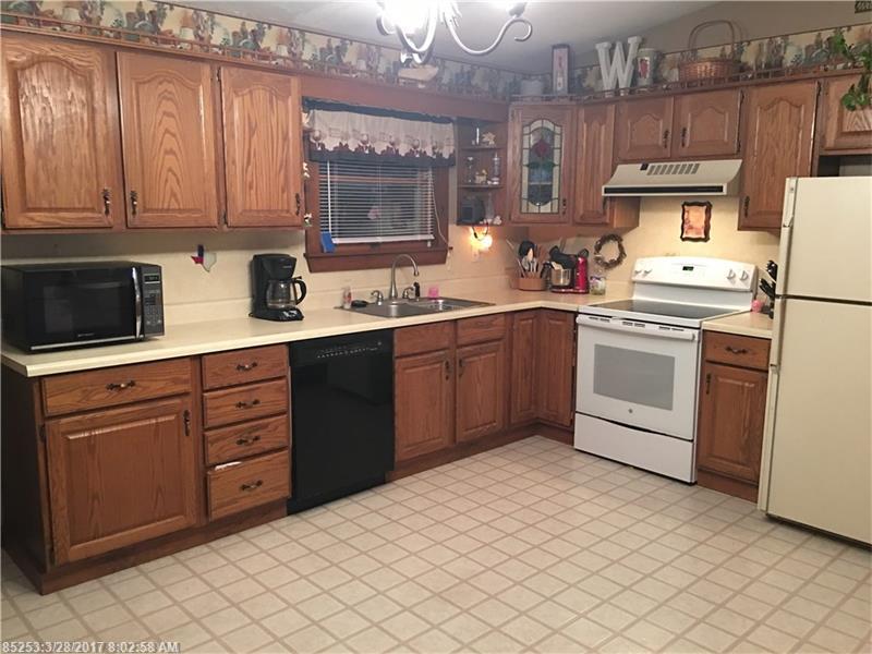 32 Leighton AVE, Limestone, ME 04750