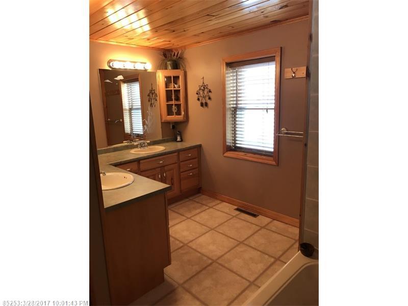 25 Fongemie RD, Madawaska, ME 04773