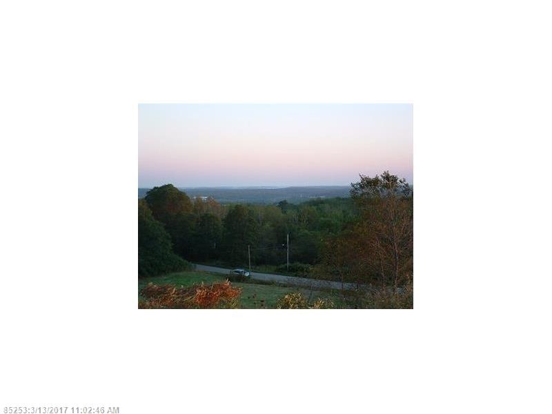 40 Mountain RD, Rockland, ME 04841