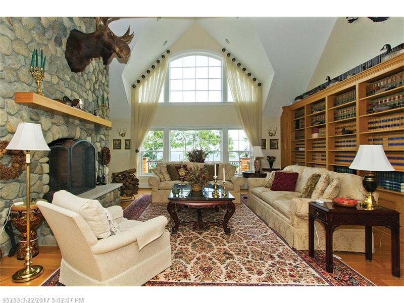 27 Water's Edge DR, Lincolnville, ME 04849