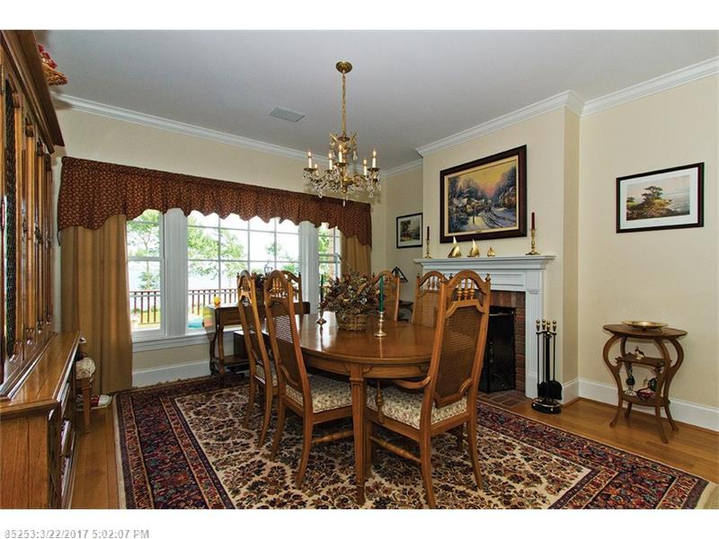 27 Water's Edge DR, Lincolnville, ME 04849