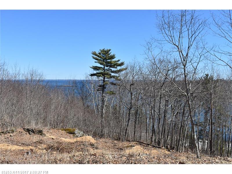 4 Lookout LN, Rockport, ME 04856