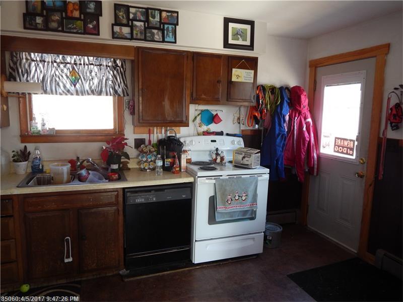 4 Hilton RD, Saint George, ME 04860
