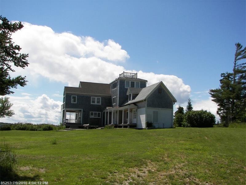 216 ZEKES POINT RD, Vinalhaven, ME 04863