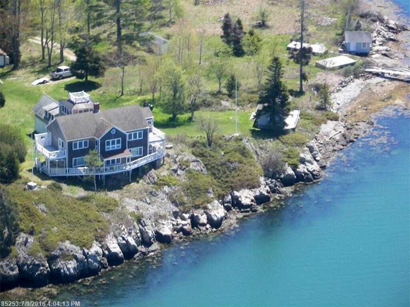 216 ZEKES POINT RD, Vinalhaven, ME 04863