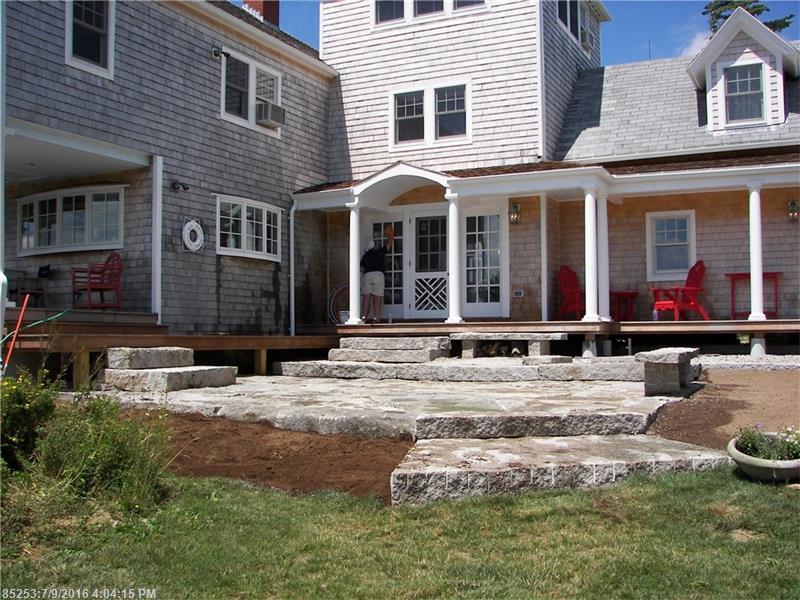 216 ZEKES POINT RD, Vinalhaven, ME 04863