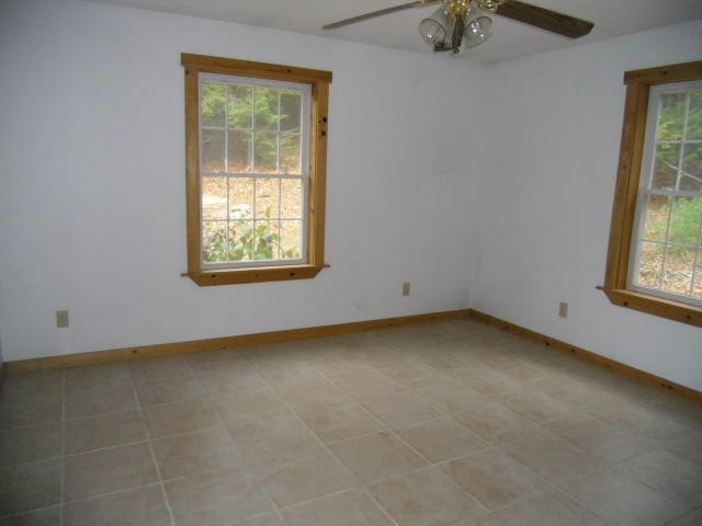 30 Randall RdWinslow, ME, 04901Kennebec County