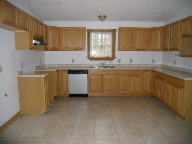 30 Randall RdWinslow, ME, 04901Kennebec County