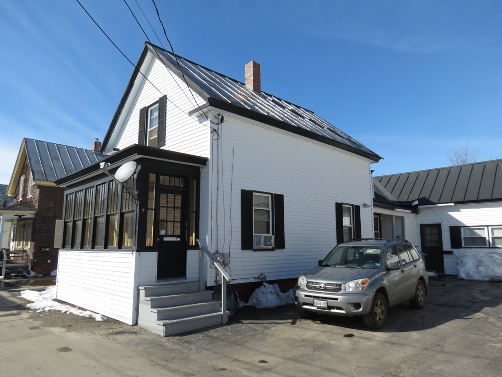 7 Carrean Street, Waterville, ME 04901