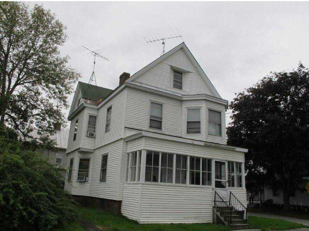 12 Center Street, Waterville, ME 04901