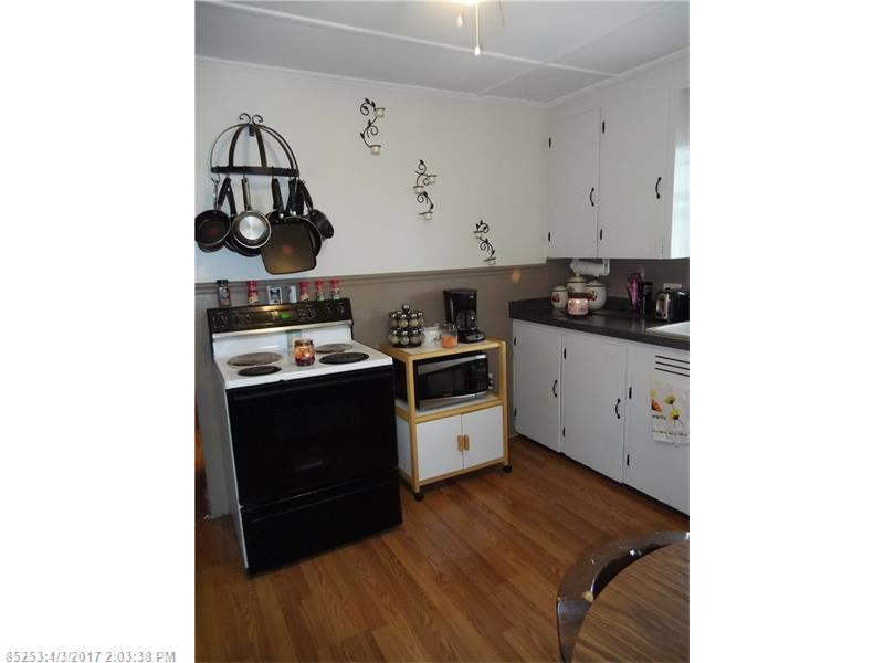 7 Canabas AVE, Waterville, ME 04901