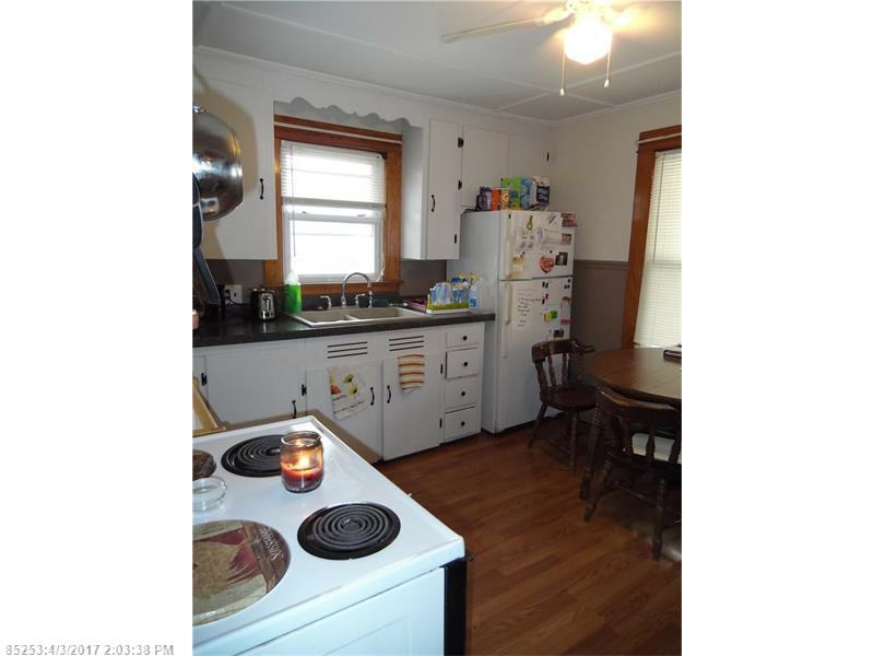 7 Canabas AVE, Waterville, ME 04901