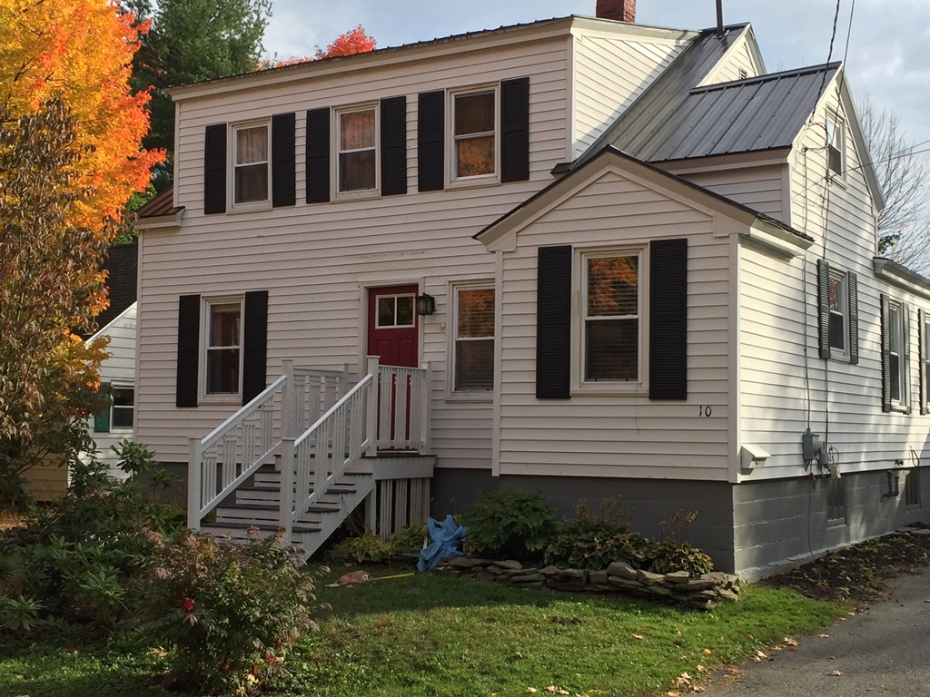 10 Edgewood Street, Waterville, ME 04901