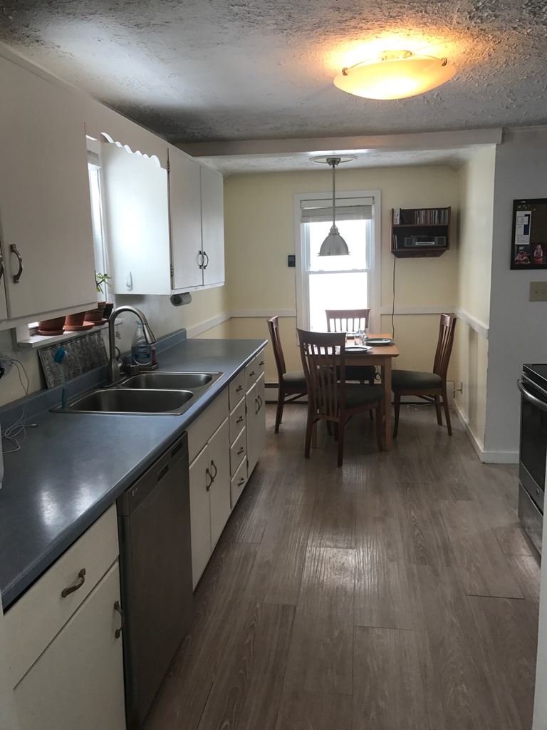 10 Edgewood Street, Waterville, ME 04901