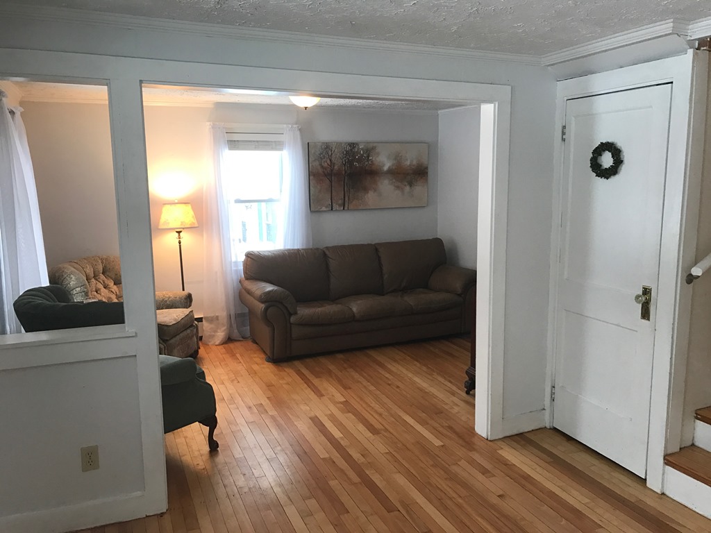 10 Edgewood Street, Waterville, ME 04901