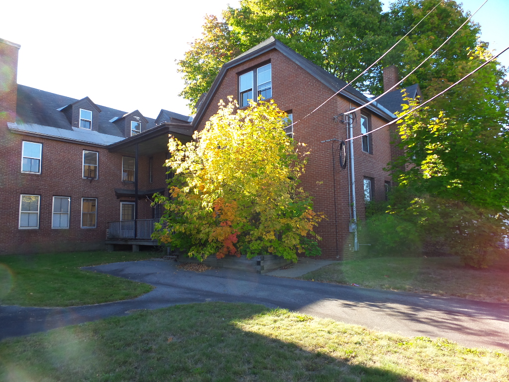 8 Highwood Street, Waterville, ME 04901