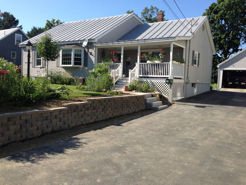 49 Oakland Street, Waterville, ME 04901
