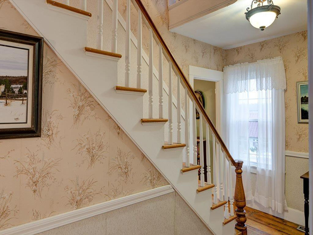 952 Garland Rd, Winslow, ME 04901