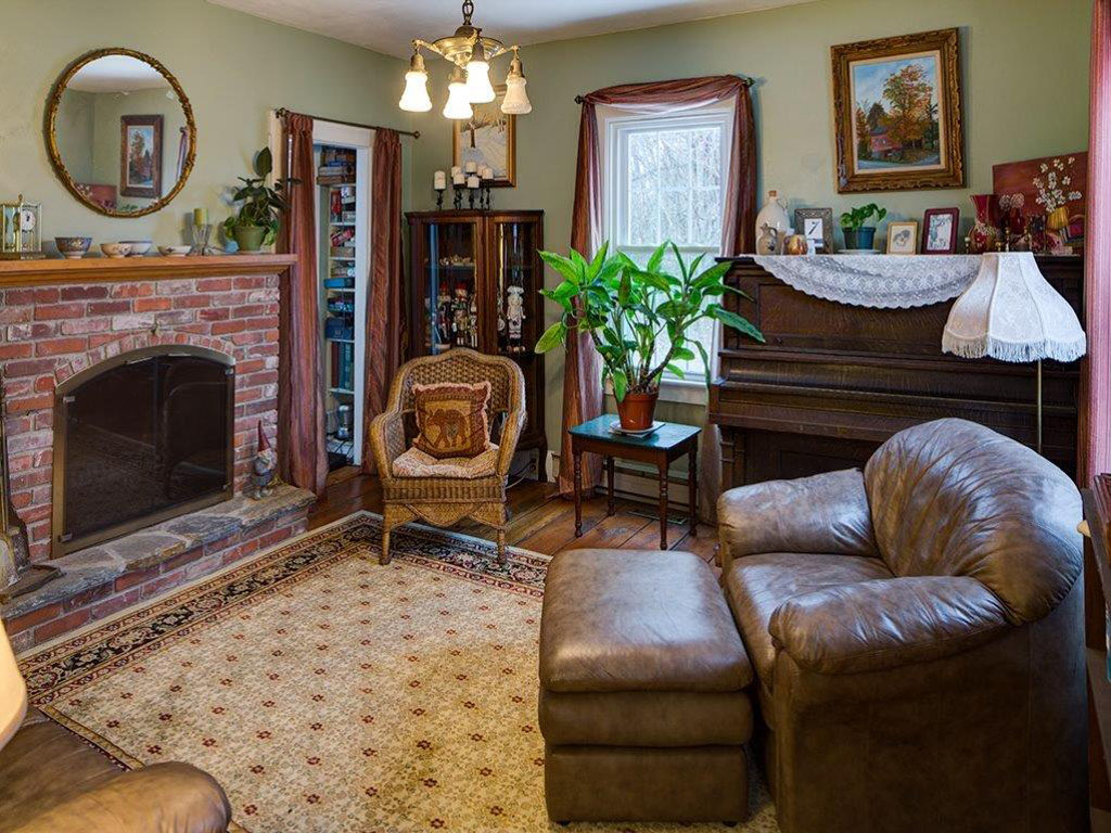 952 Garland Rd, Winslow, ME 04901