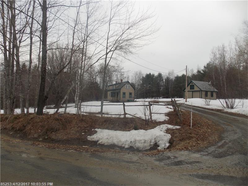 32 Lords Hill CIR, Athens, ME 04912