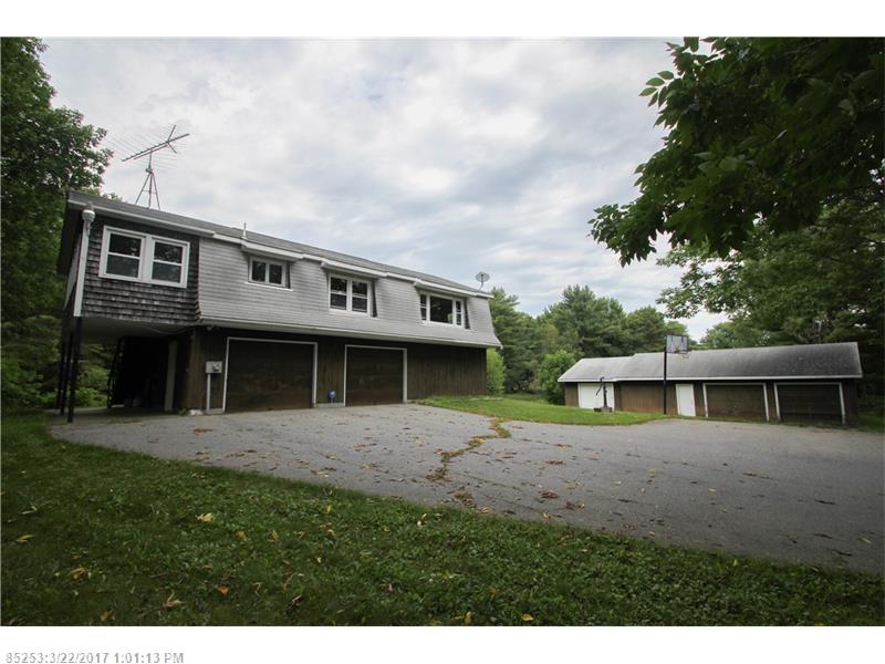 714 Oakland RD, Belgrade, ME 04917