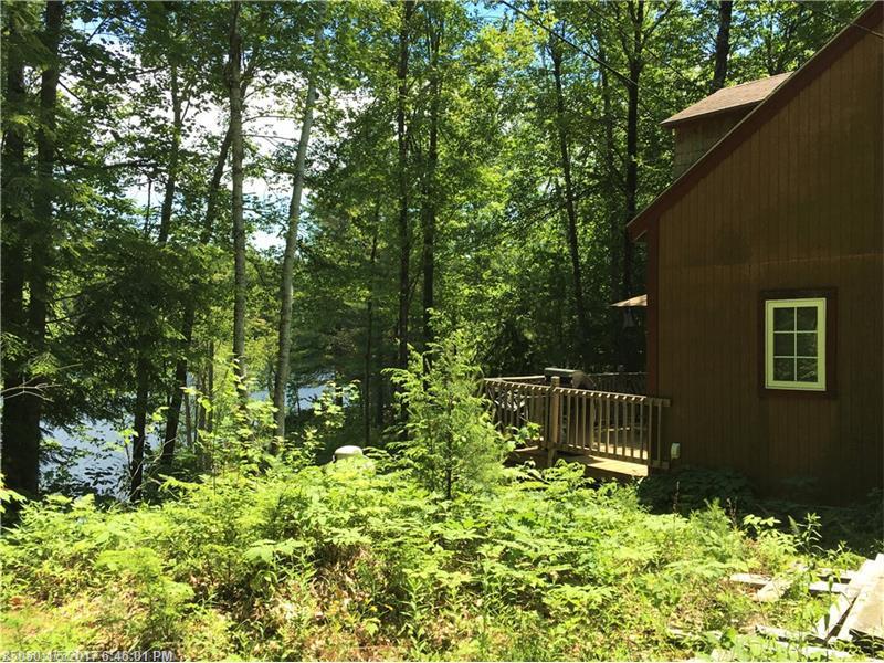 133 Randall Pond LN, Brooks, ME 04921