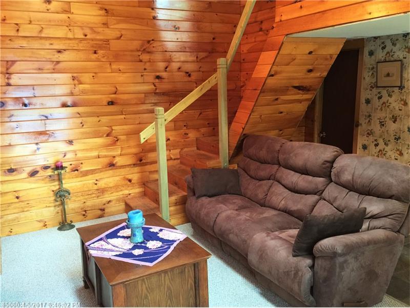133 Randall Pond LN, Brooks, ME 04921