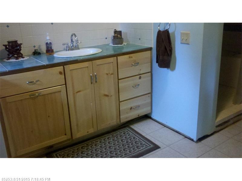 20 Off Grid WAY, Canaan, ME 04924