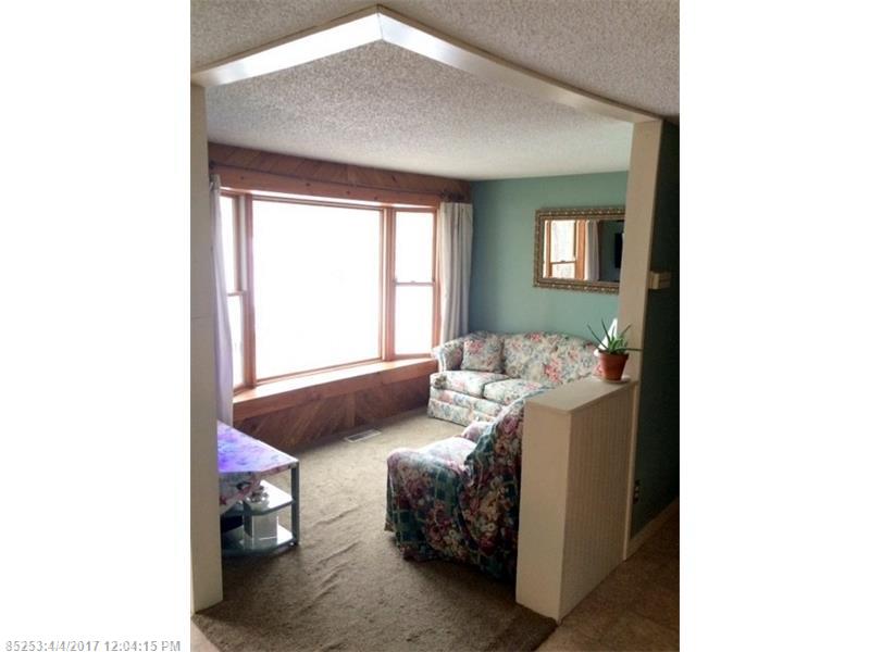 77 Danforth RD, China, ME 04926