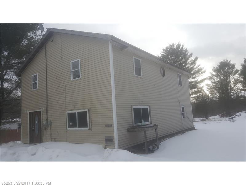 76 River RD, Detroit, ME 04929