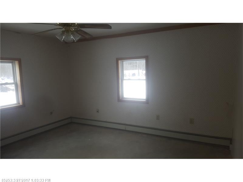 76 River RD, Detroit, ME 04929
