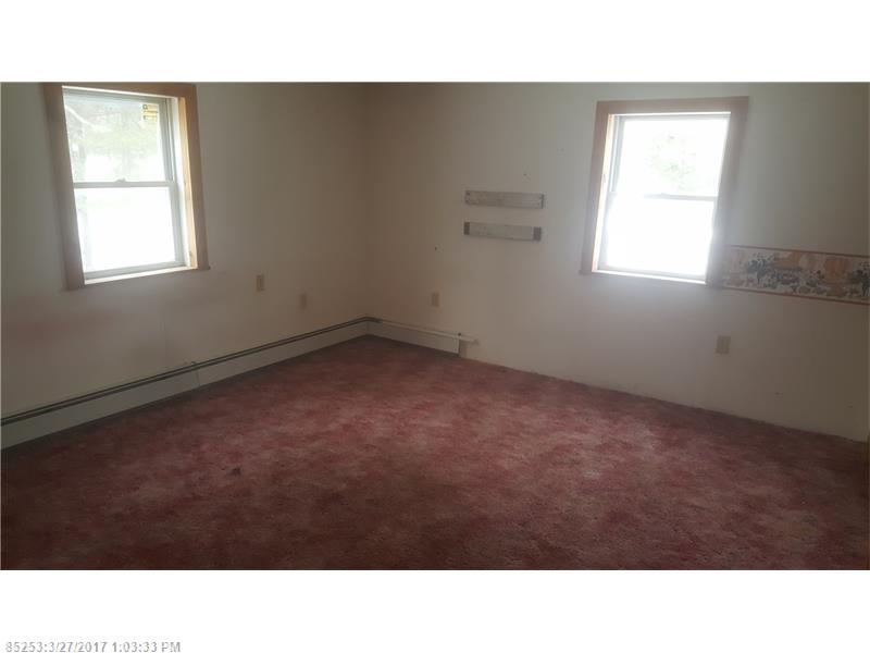 76 River RD, Detroit, ME 04929