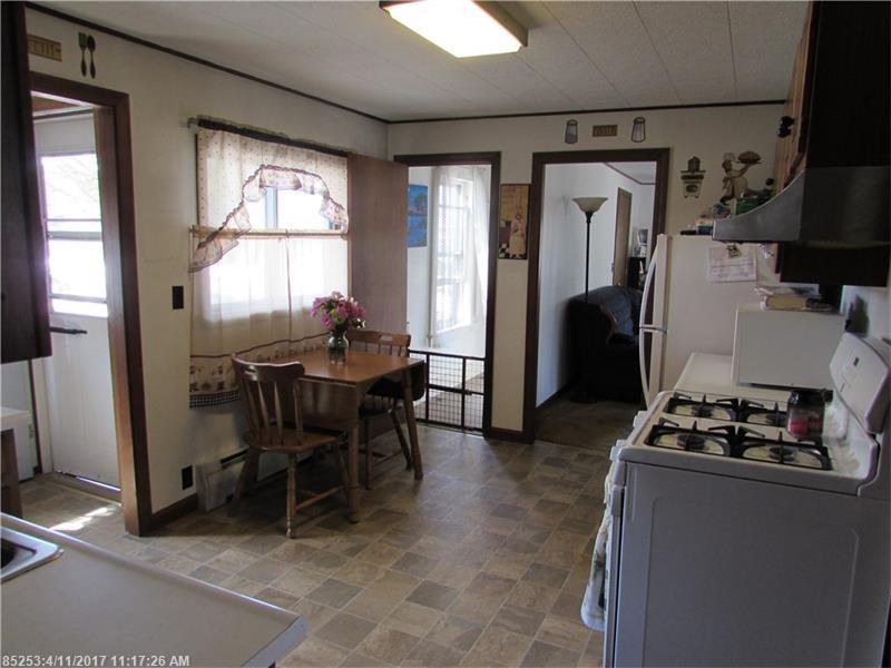 53 Charleston RD, Dexter, ME 04930