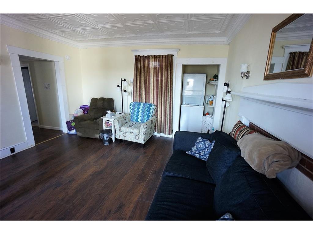 22 School Street, Dexter, ME 04930