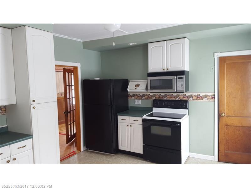 13 Pleasant ST, Fairfield, ME 04937