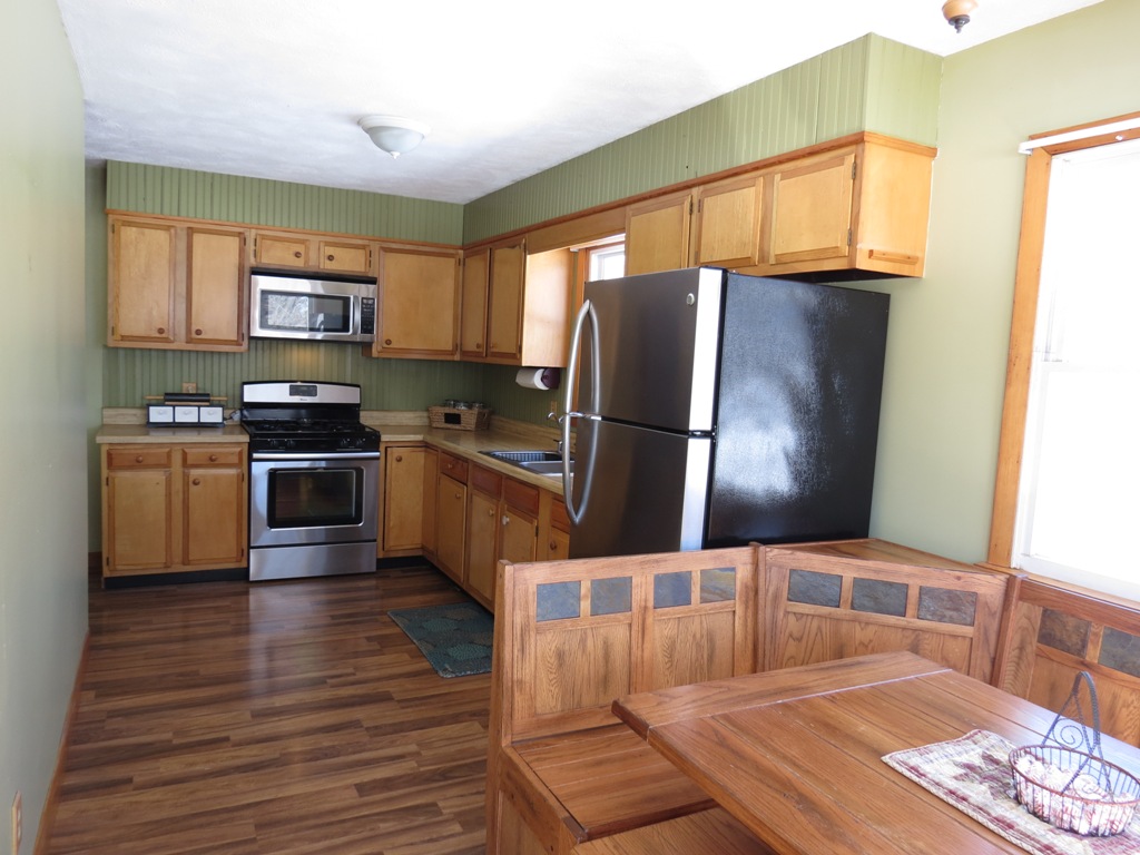 30 Back Road, Fairfield, ME 04937