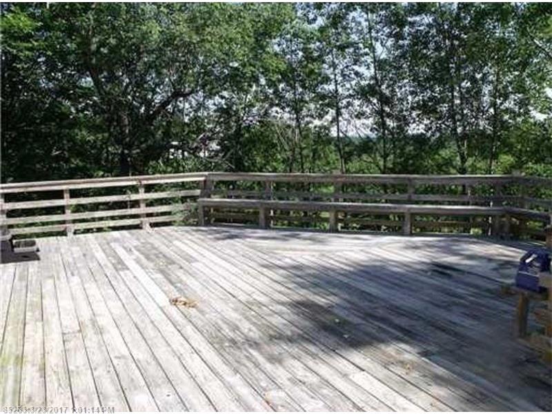 96 Back RD, Fairfield, ME 04937