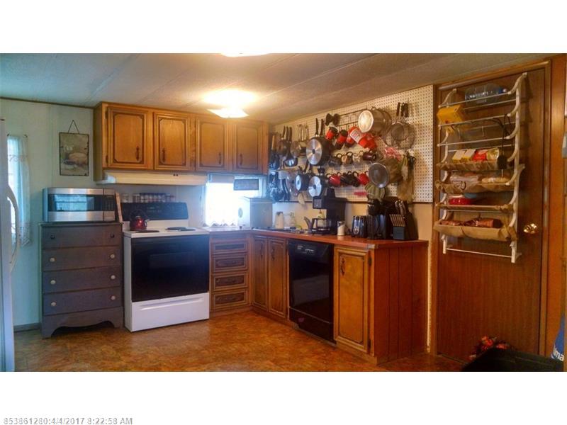172 Dutch Gap RD, Chesterville, ME 04938