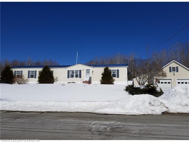 127 Galilee RD, Farmington, ME 04938
