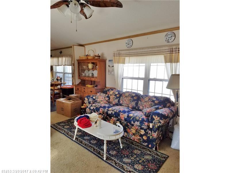 127 Galilee RD, Farmington, ME 04938