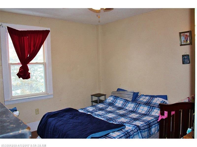 110 & 112 Philbrick ST, Farmington, ME 04938